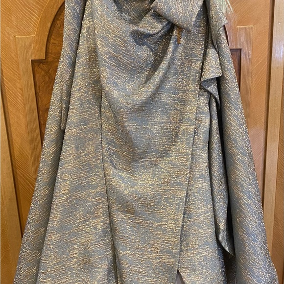 Blue $990
STYLE 2466
Gorgeous elegant dress received many compliment - Picture 9 of 16